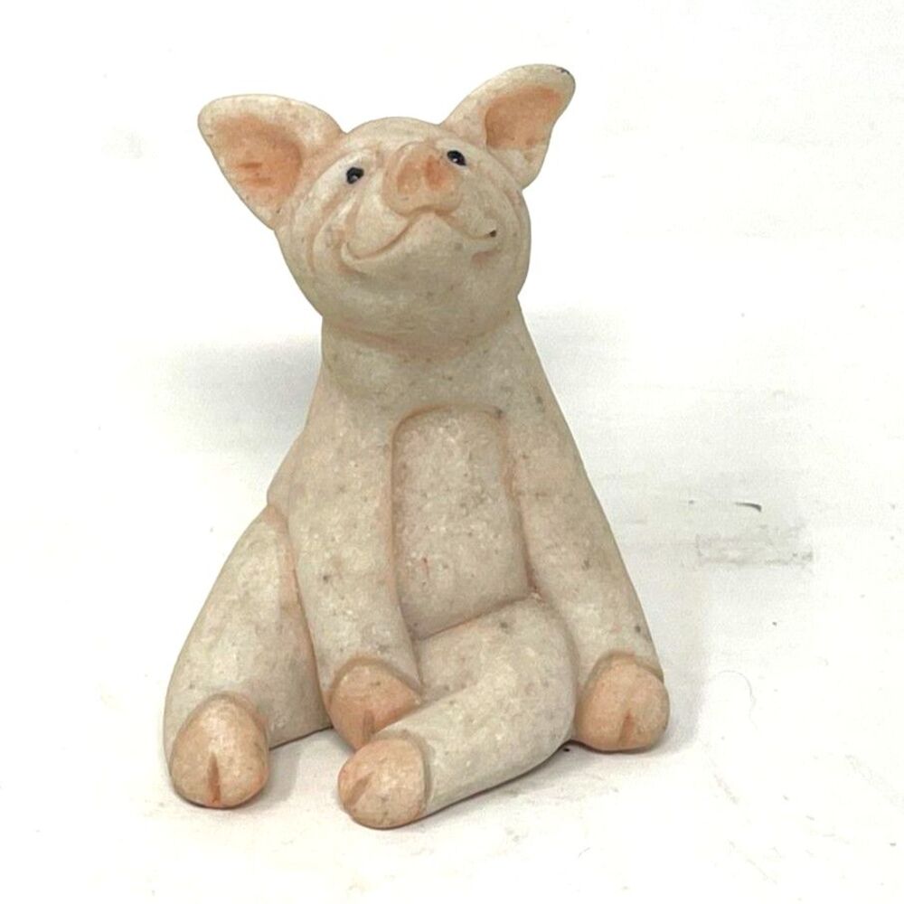 Quarry Critters Sitting Smiling Happy Pig Figurine 3.5 VINTAGE PETUNIA  2000